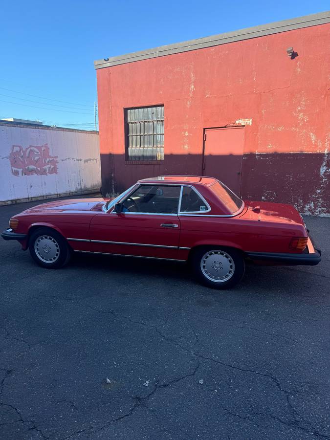 Mercedes-benz-560-sl-1987