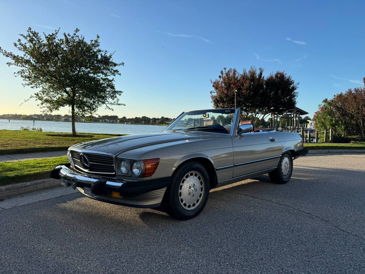 Mercedes-benz-560-sl-1988
