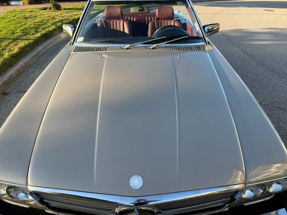 Mercedes-benz-560-sl-1988-3