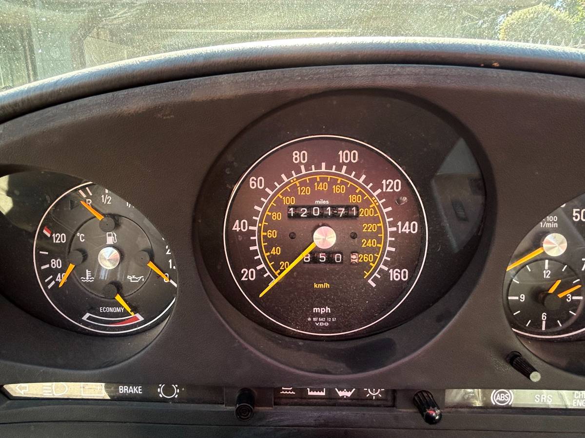 Mercedes-benz-560-sl-1988-black-4