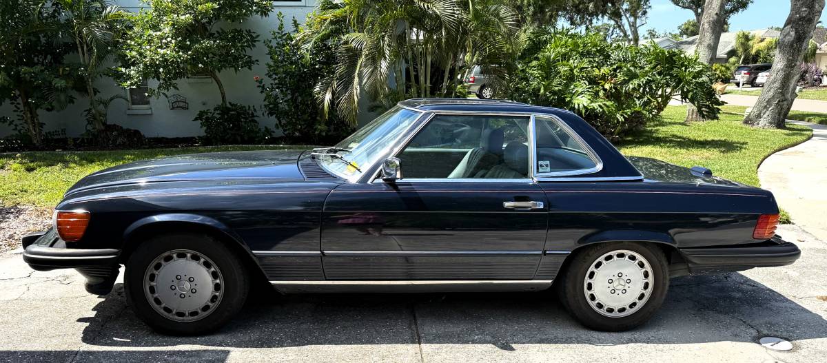 Mercedes-benz-560-sl-1989