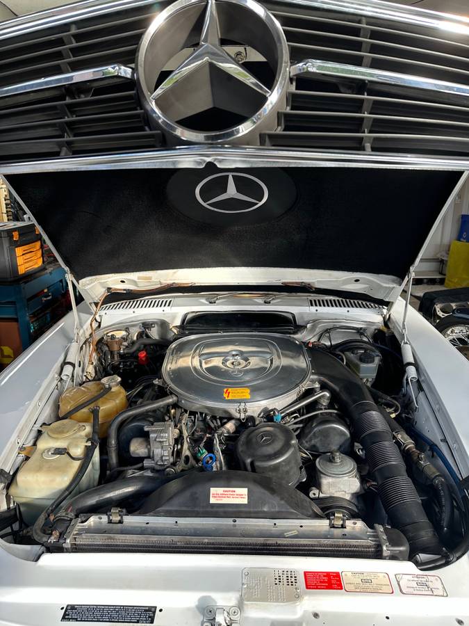 Mercedes-benz-560-sl-r107-1987-white-12