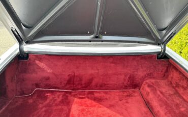 Mercedes-benz-560-sl-r107-1987-white-14