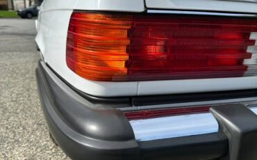Mercedes-benz-560-sl-r107-1987-white-7