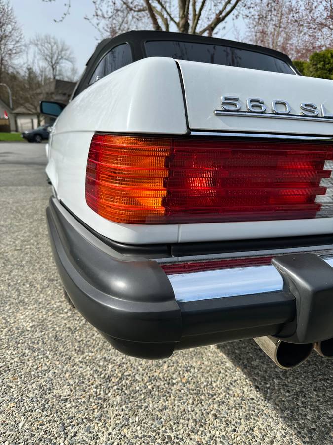 Mercedes-benz-560-sl-r107-1987-white-7