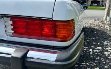 Mercedes-benz-560-sl-r107-1987-white-8