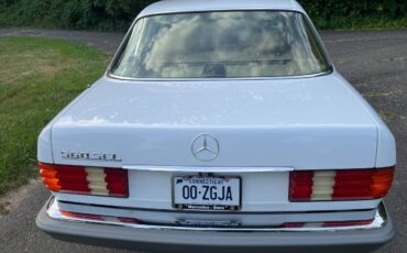 Mercedes-benz-560sel-1987-white-4