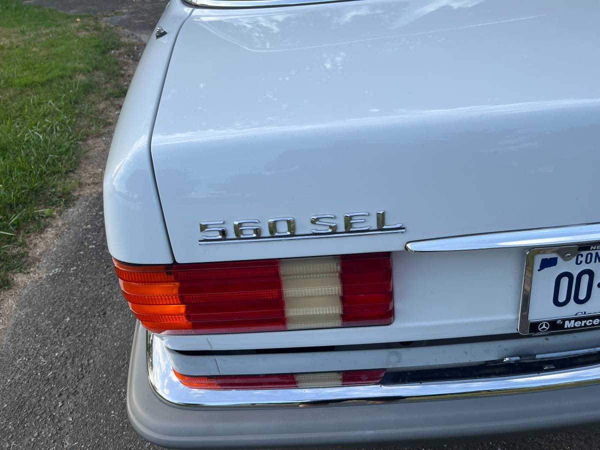 Mercedes-benz-560sel-1987-white-5