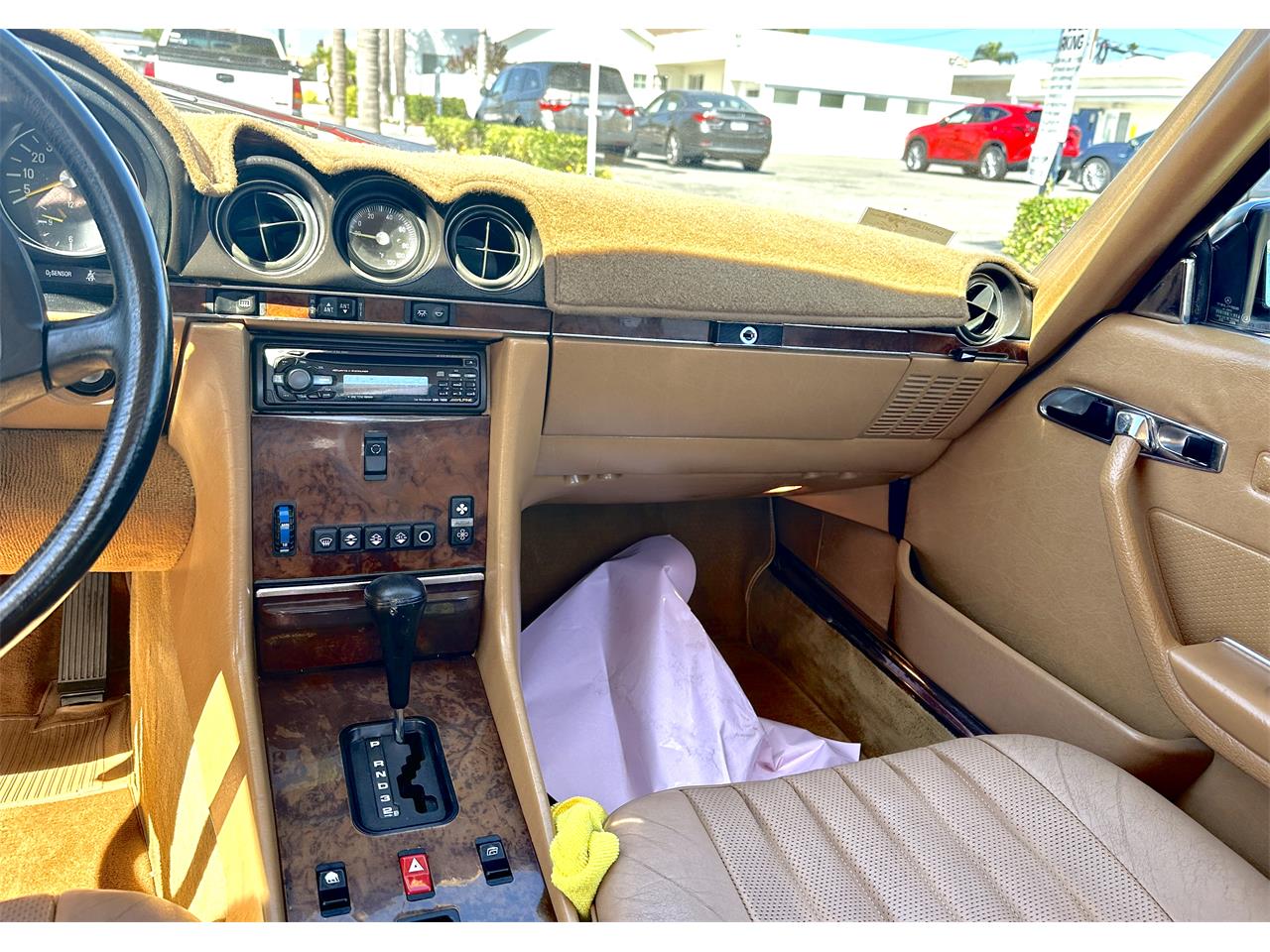 Mercedes-benz-560sl-1986-Red-tan-17