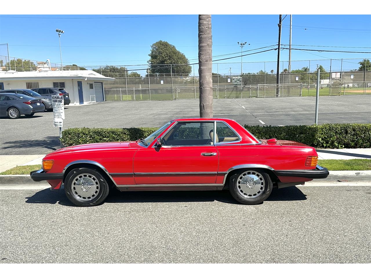 Mercedes-benz-560sl-1986-Red-tan-2