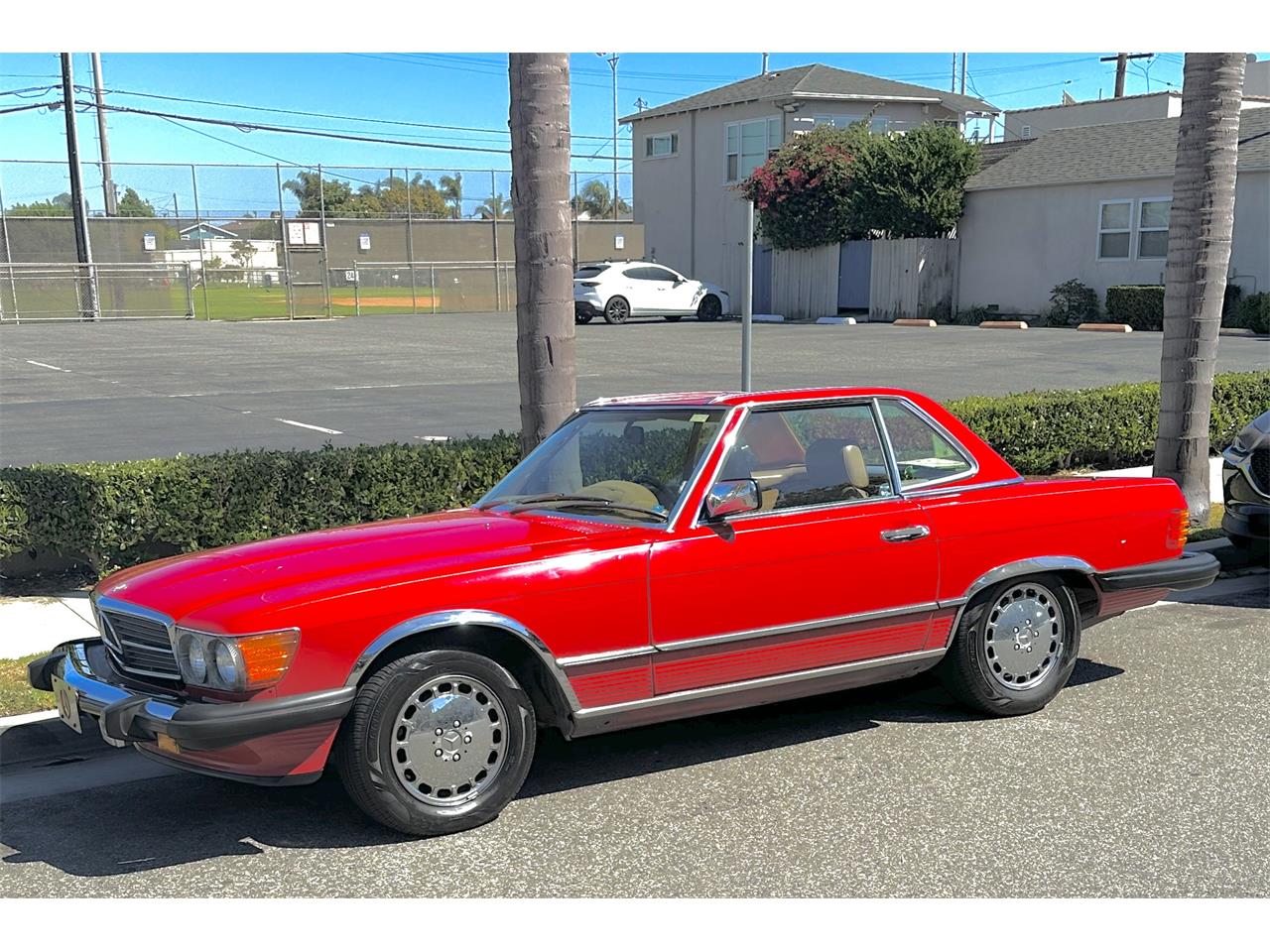 Mercedes-benz-560sl-1986-Red-tan-3