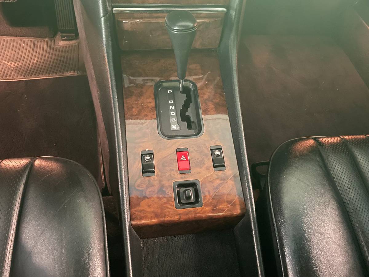 Mercedes-benz-560sl-1986-red-14