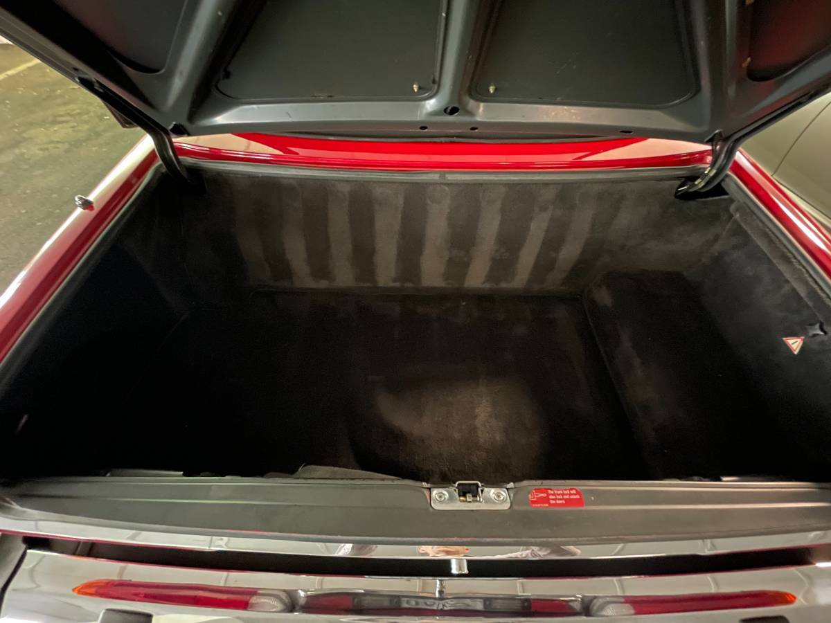 Mercedes-benz-560sl-1986-red-15