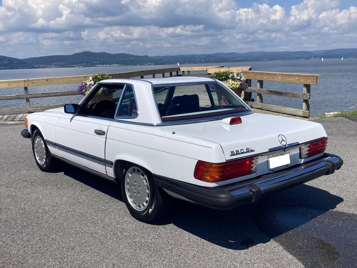 Mercedes-benz-560sl-1987-white-2