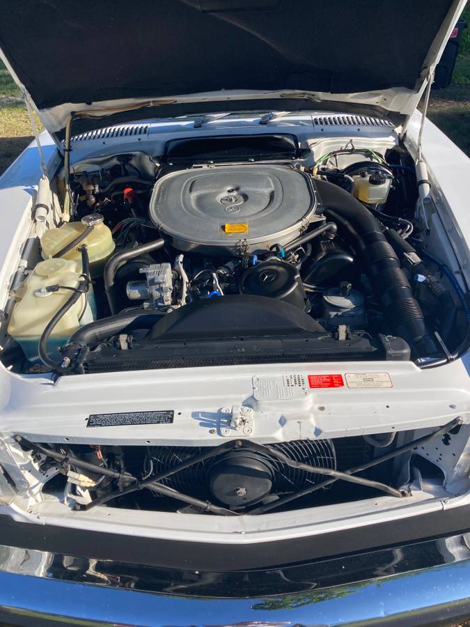 Mercedes-benz-560sl-1987-white-6