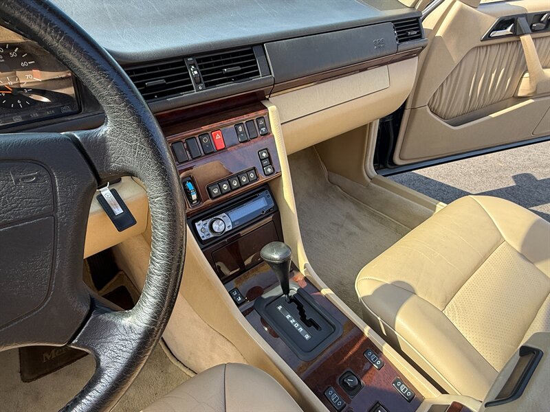Mercedes-benz-Other-1995-Black-32