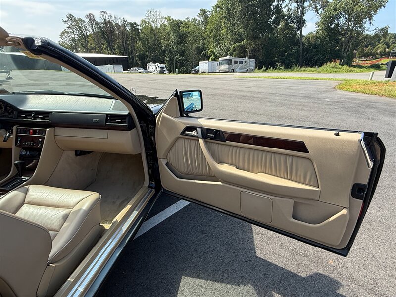 Mercedes-benz-Other-1995-Black-33