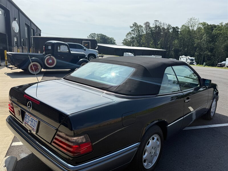 Mercedes-benz-Other-1995-Black-9