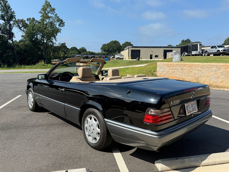 Mercedes-benz-Other-1995-Black