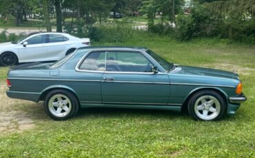Mercedes-benz-c-class-1981-blue-1