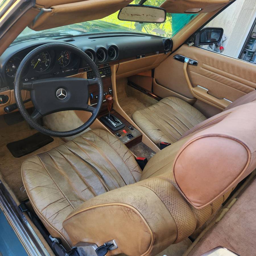 Mercedes-benz-c-class-1983-green-3