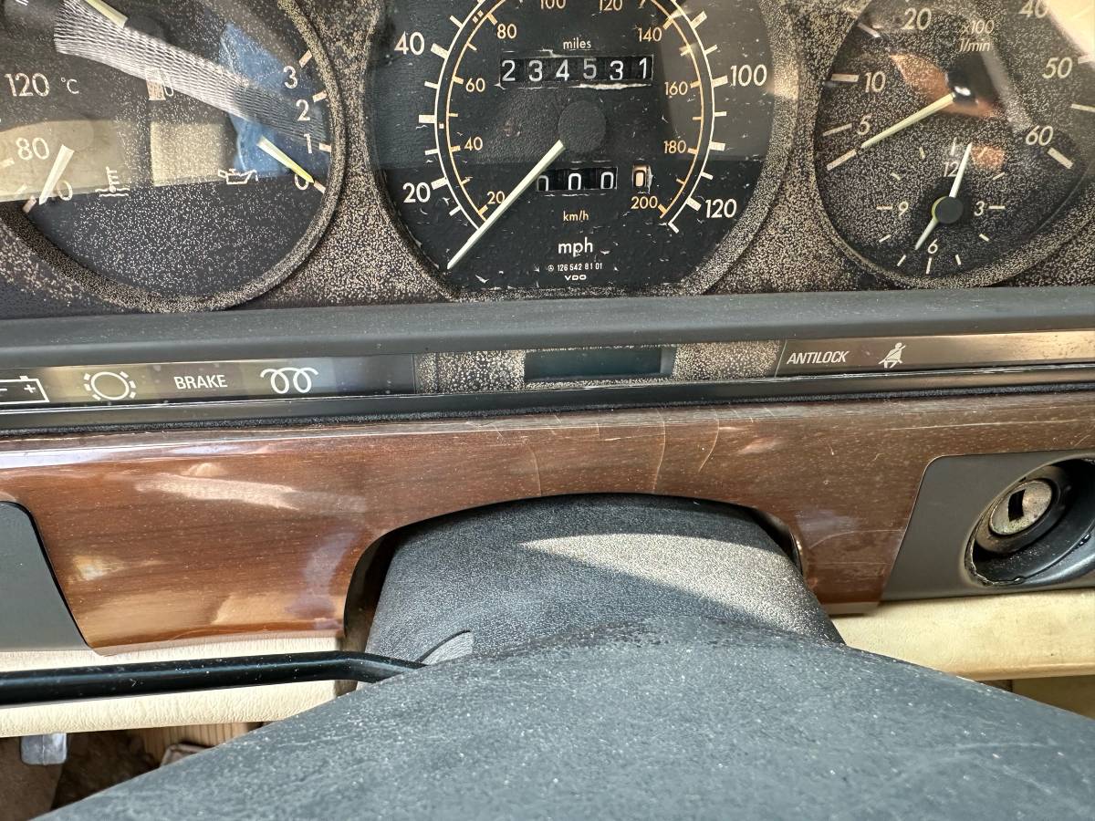 Mercedes-benz-c300-diesel-1985-green-4