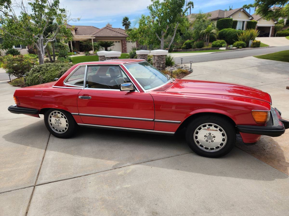 Mercedes-benz-cla-class-560sl-1986-red-1