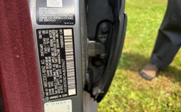 Mercedes-benz-d-class-diesel-1991-silver-5