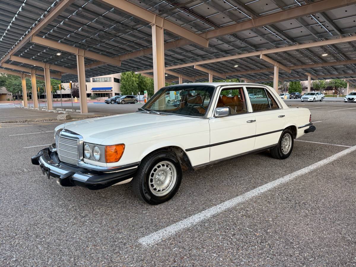 Mercedes-benz-diesel-1979-white
