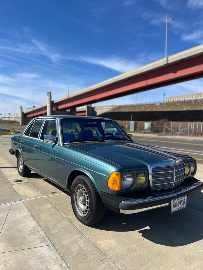 Mercedes-benz-diesel-1985-3
