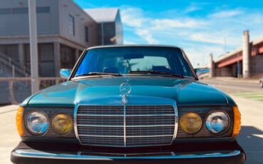 Mercedes-benz-diesel-1985-4