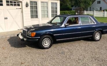 Mercedes-benz-e-class-1978-blue-2