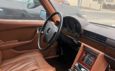 Mercedes-benz-e-class-1978-blue-4