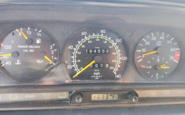 Mercedes-benz-e-class-1992-white-14