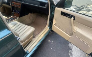 Mercedes-benz-e-class-1993-green-12