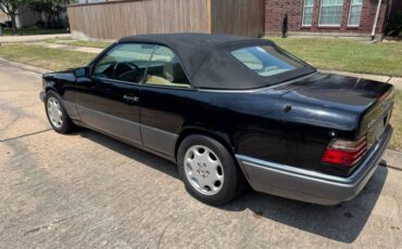 Mercedes-benz-e-class-1995-3