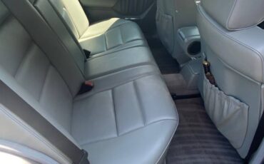 Mercedes-benz-e-class-1995-grey-5