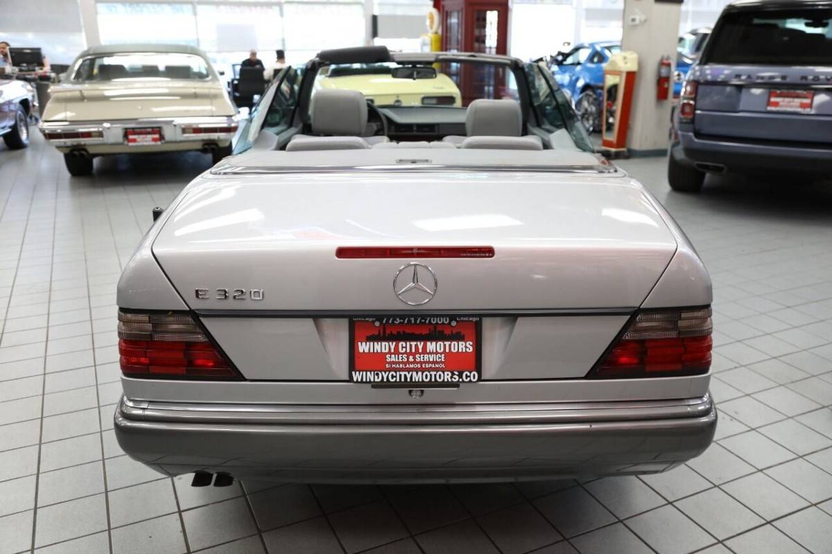 Mercedes-benz-e-class-e-320-2dr-1995-silver-15