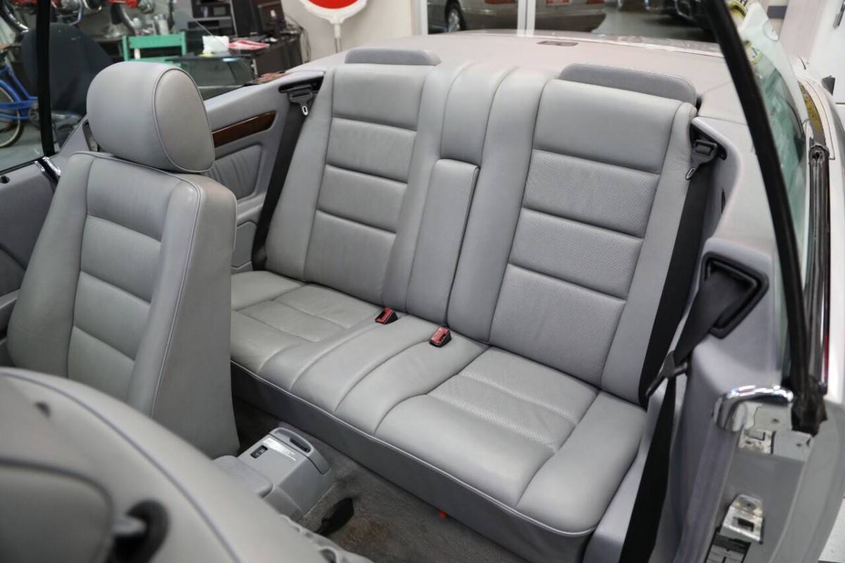 Mercedes-benz-e-class-e-320-2dr-1995-silver-18