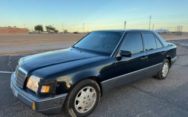 Mercedes-benz-e300-diesel-1995-black