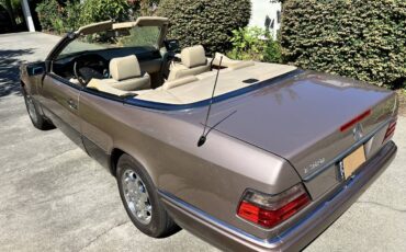 Mercedes-benz-e320-1994-brown-13