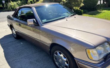 Mercedes-benz-e320-1994-brown-3