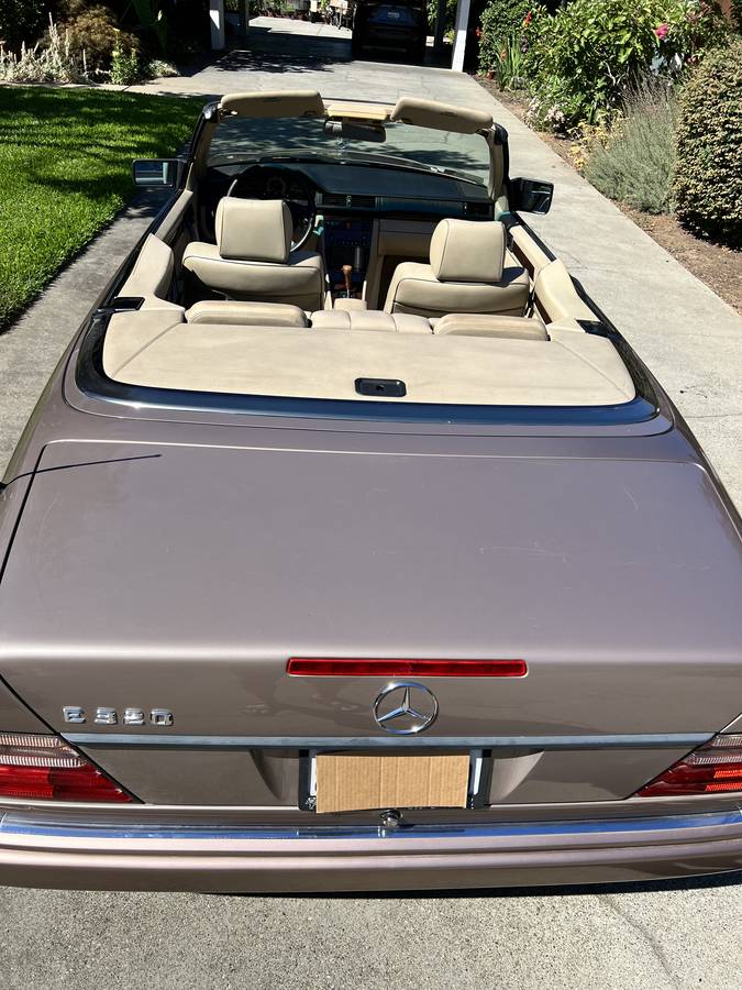 Mercedes-benz-e320-1994-brown-9
