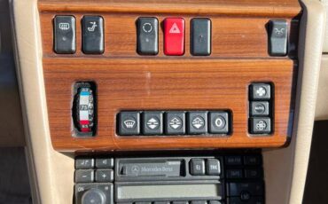 Mercedes-benz-e320-1995-custom-5