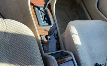 Mercedes-benz-e320-1995-custom-8