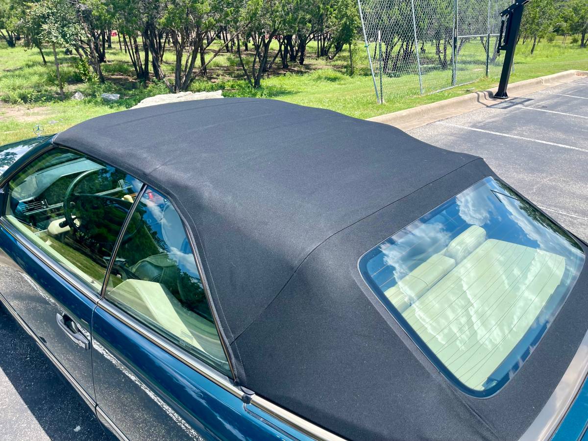 Mercedes-benz-e320-1995-green-1