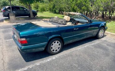 Mercedes-benz-e320-1995-green-4