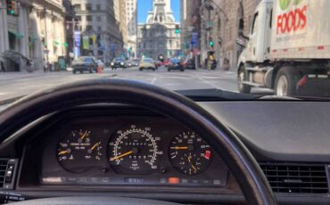 Mercedes-benz-e320-1995-red-10