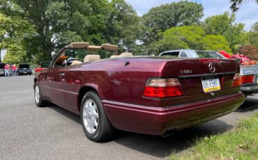 Mercedes-benz-e320-1995-red-13