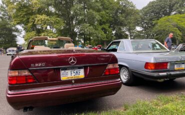 Mercedes-benz-e320-1995-red-14